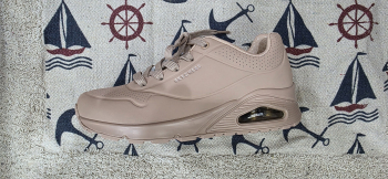 Αθλητικά παπούτσια skechers