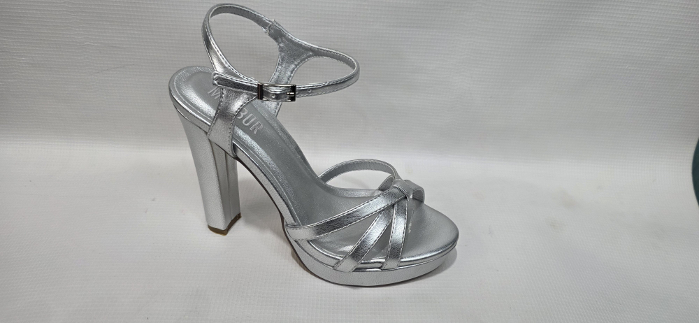 Νυφική γόβα