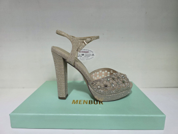 Νυφική γόβα menbur