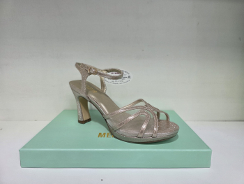 Νυφική γόβα menbur