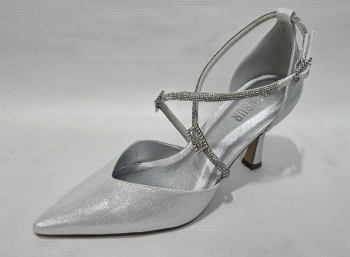 Νυφική γόβα