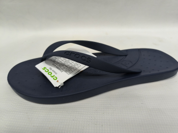 Σαγιονάρες crocs